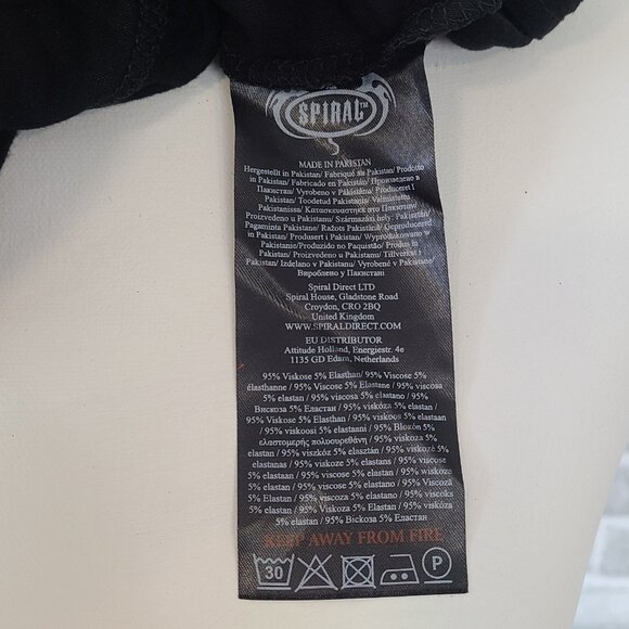 Spiral Direct Cry of the Wolf Black Tshirt Goth Gringe Edgy Medium Bat Sleeve - Picture 8 of 9